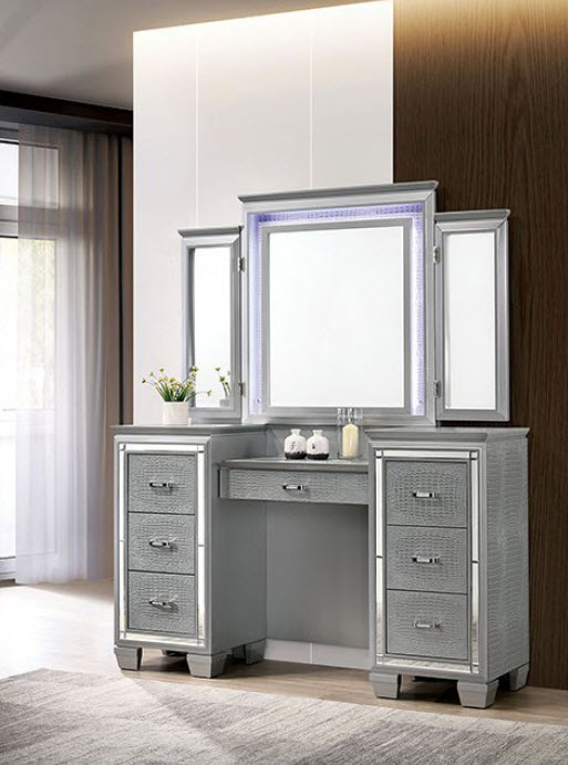 silver vanity set with lights